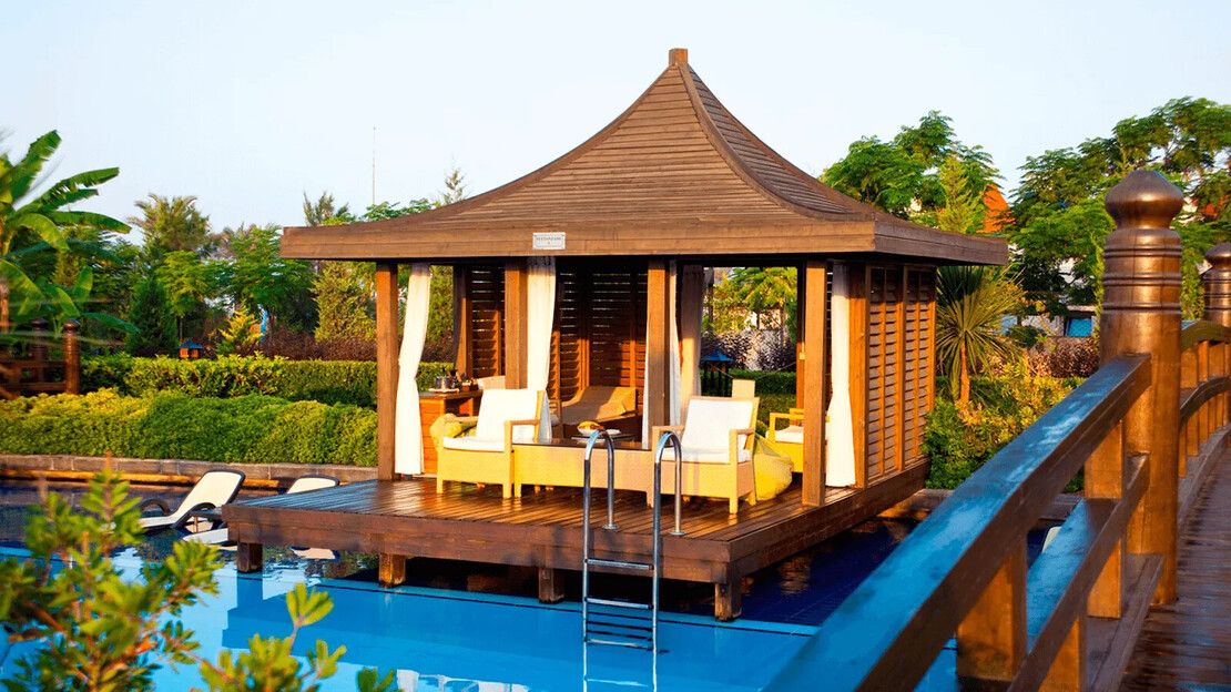 Limak Lara Deluxe Hotel & Resort